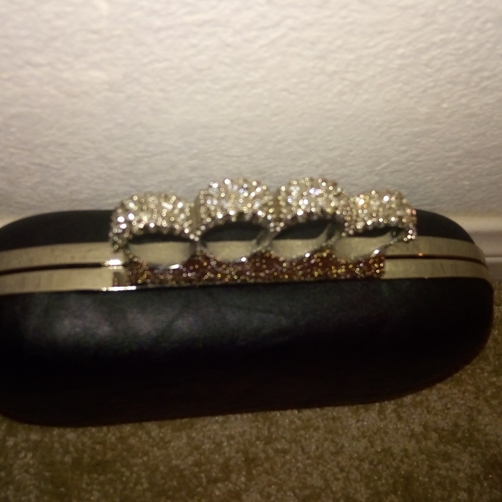 Purse - Picture 4 of 4
